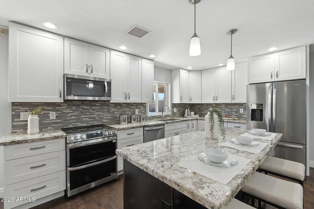 14848 N 29th St., Phoenix, AZ 85032