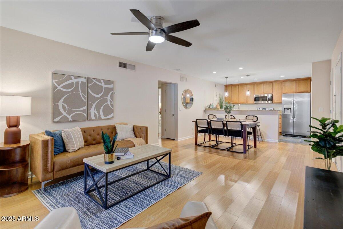 4704 E Paradise Village Pkwy. #139, Phoenix, AZ 85032