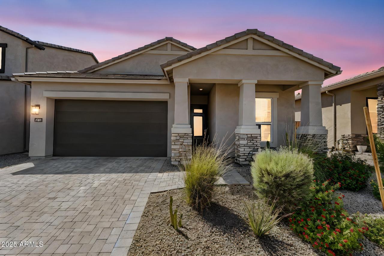 21844 N 61st Way, Phoenix, AZ 85054