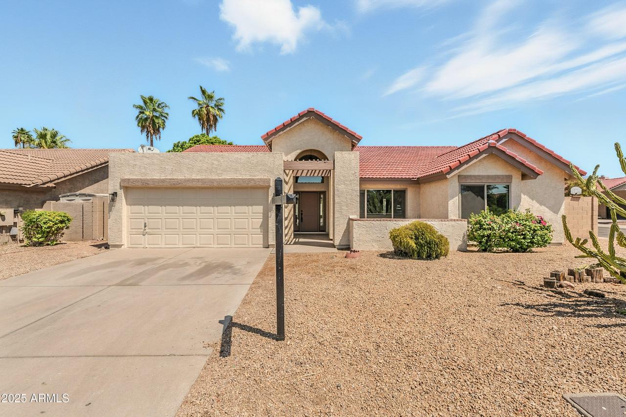 11128 E Sahuaro Dr., Scottsdale, AZ 85259