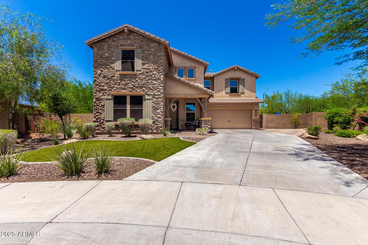 3760 W Lapenna Dr., New River, AZ 85087