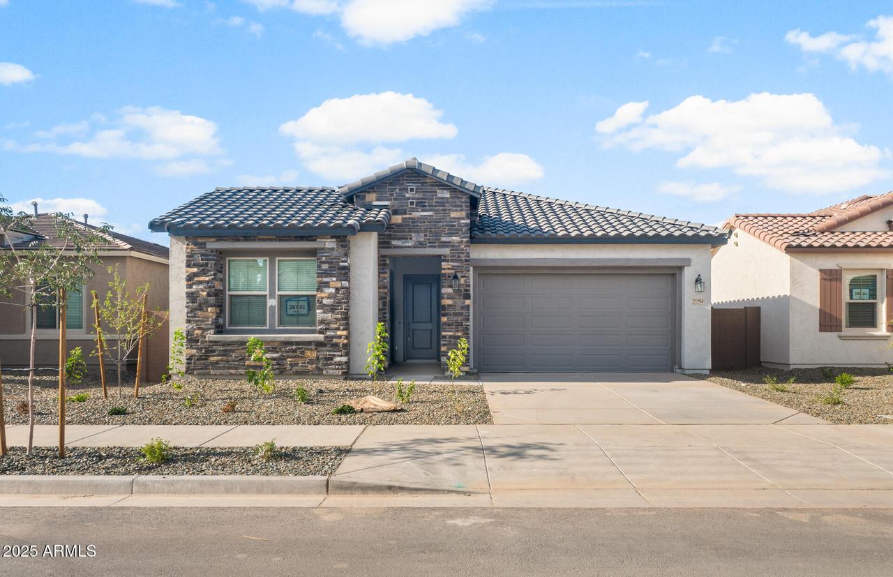 21294 E Cattle Dr., Queen Creek, AZ 85142