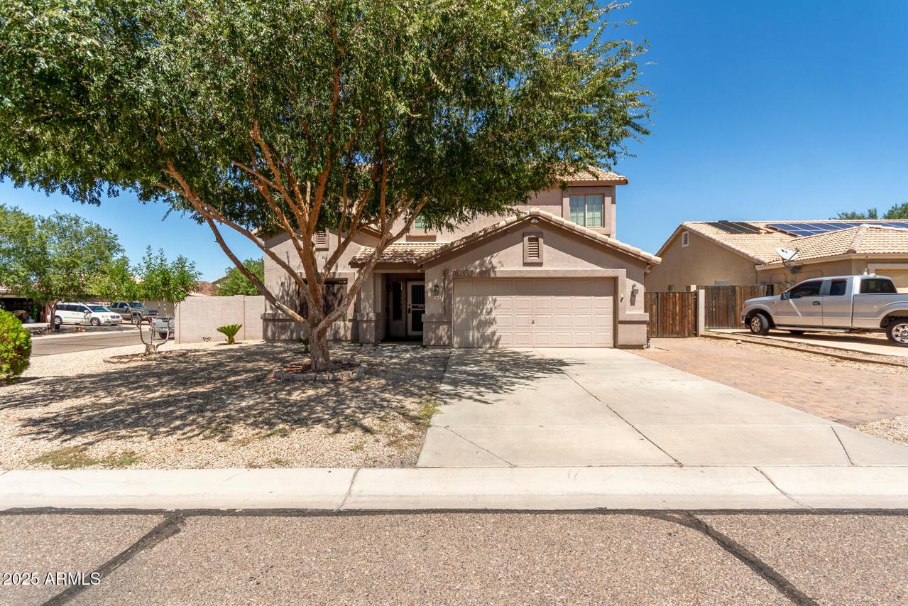 1614 E Vernoa St., San Tan Valley, AZ 85140