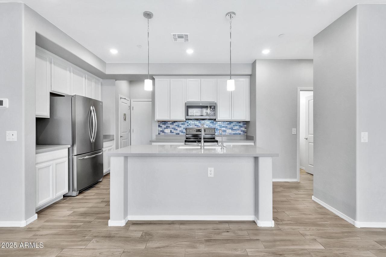 1959 E Hampton Ln. #102, Gilbert, AZ 85295
