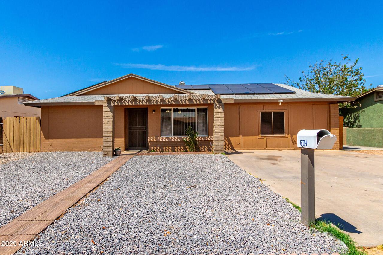 6734 W Lewis Ave., Phoenix, AZ 85035