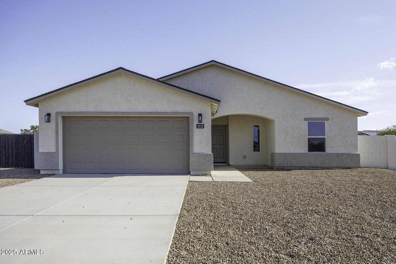 9216 W Swansea Dr., Arizona City, AZ 85123