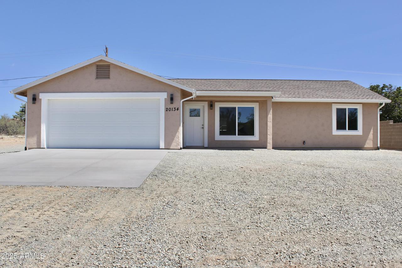 20134 E Lakeside Rd., Mayer, AZ 86333