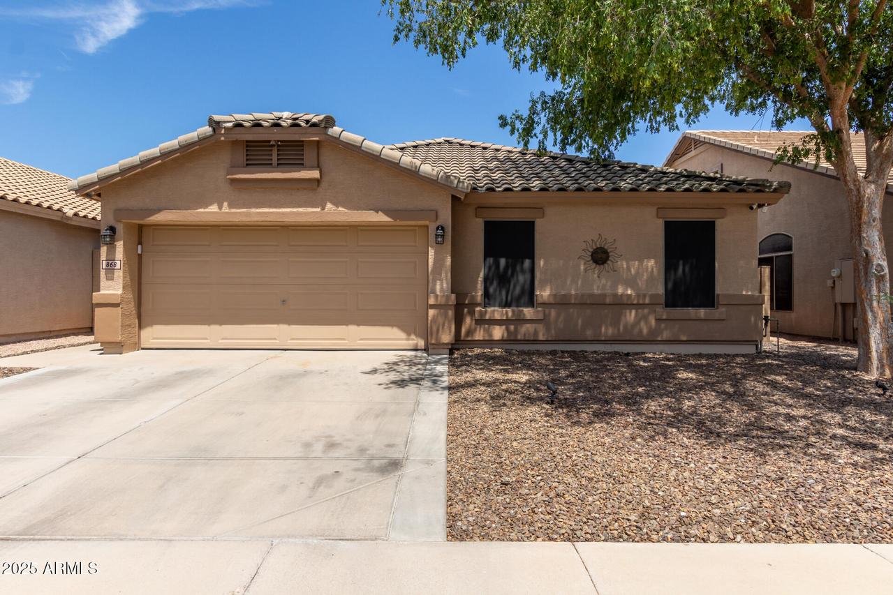 868 E Lovegrass Dr., San Tan Valley, AZ 85143
