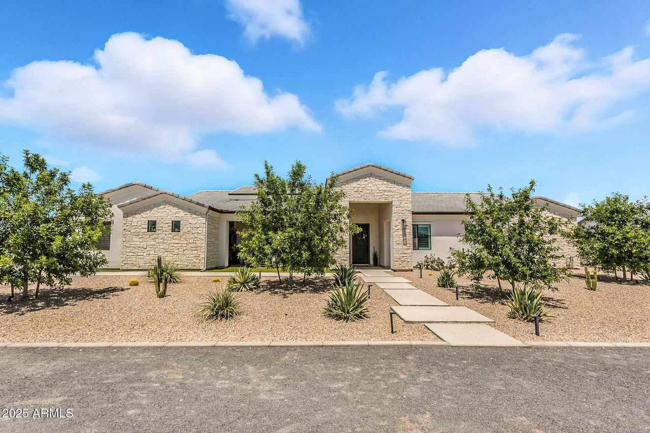 18706 E Chestnut Dr., Queen Creek, AZ 85142