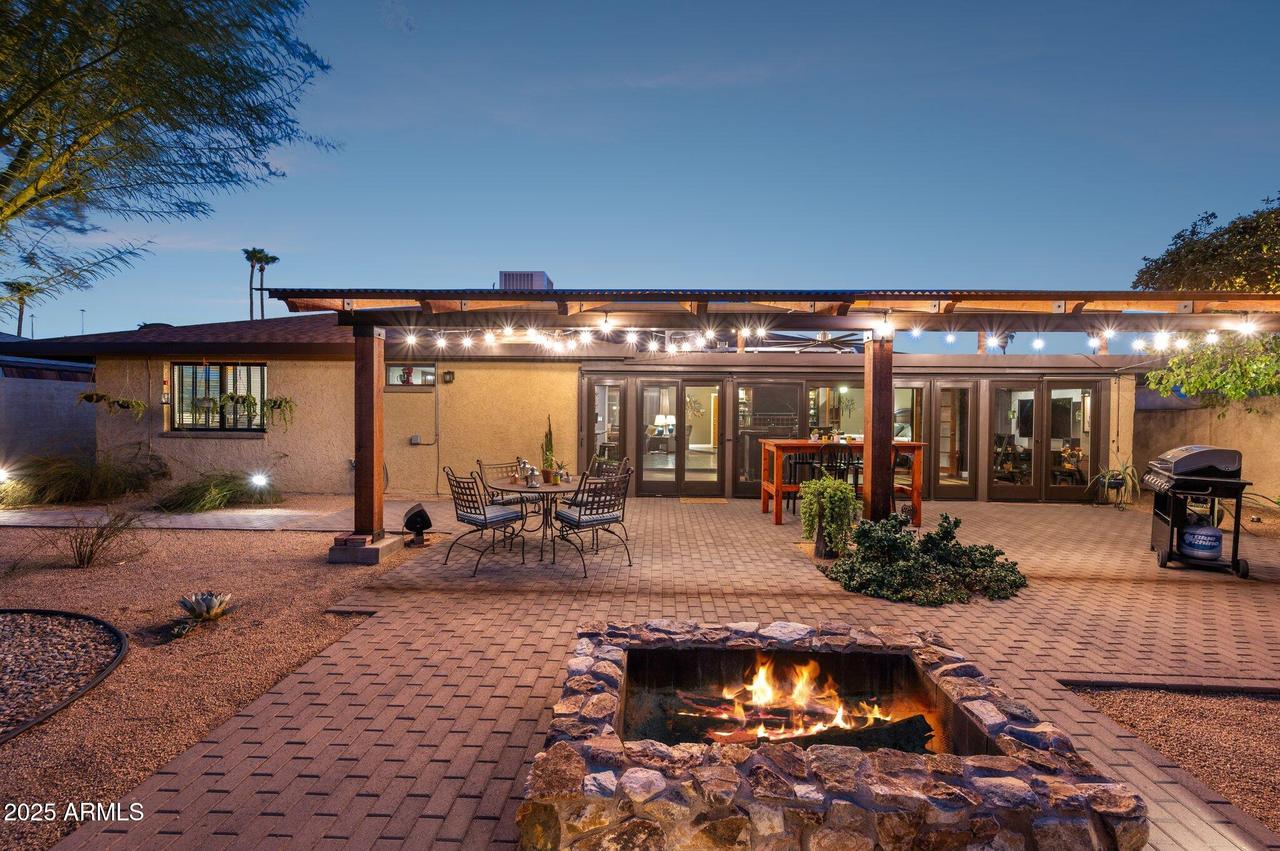 2538 E Huntington Dr., Tempe, AZ 85282