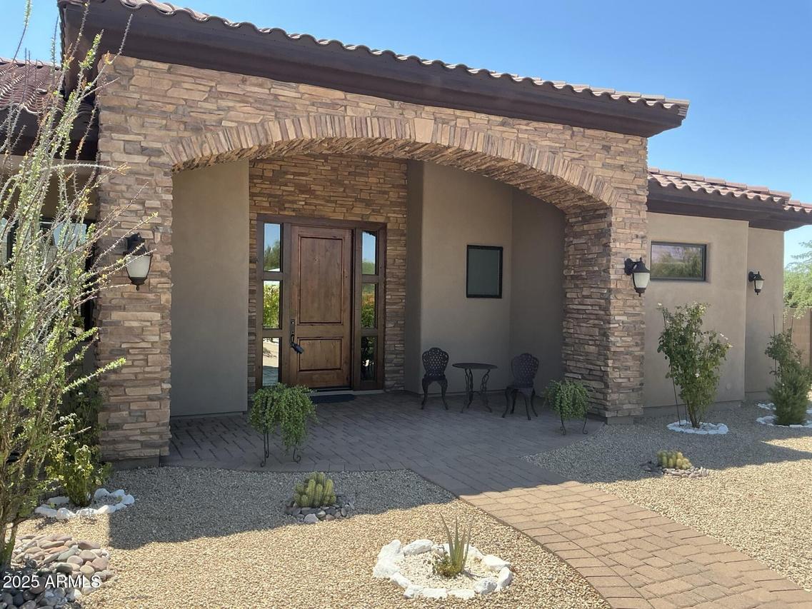 38804 N 7th Ave., Phoenix, AZ 85086