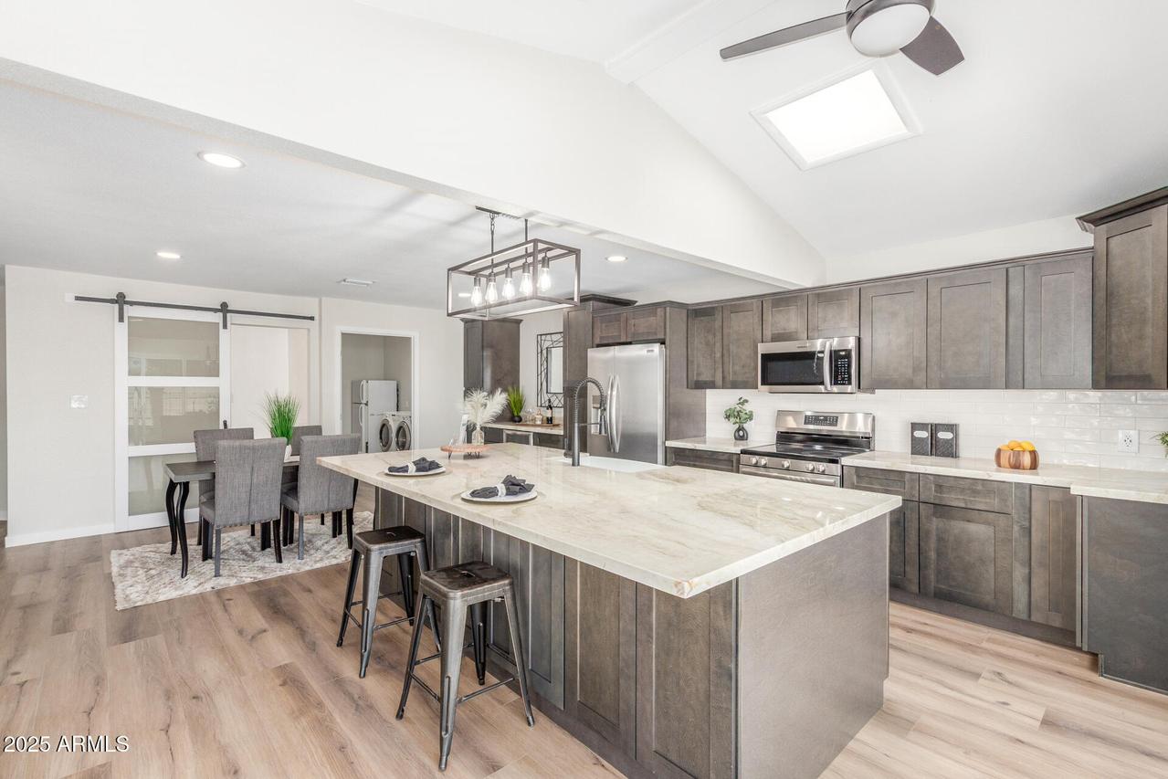 9352 E Sun Lakes Blvd., Sun Lakes, AZ 85248