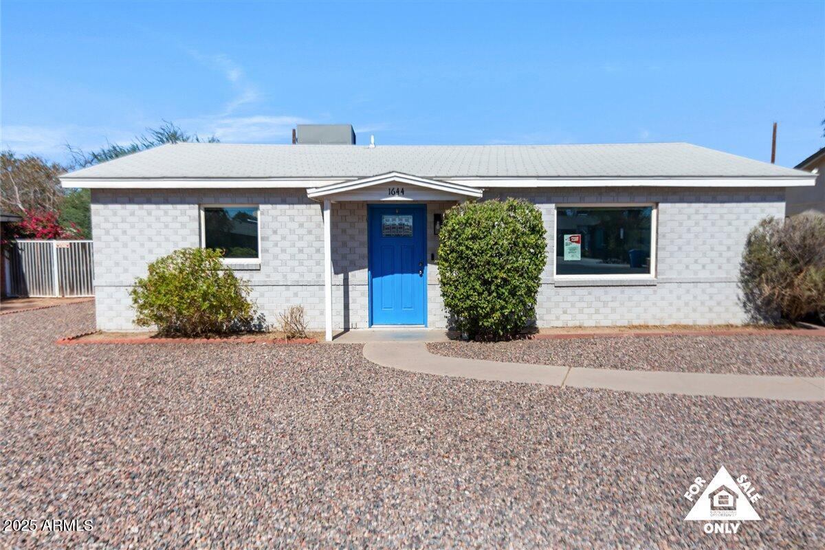 1644 N 43rd St., Phoenix, AZ 85008