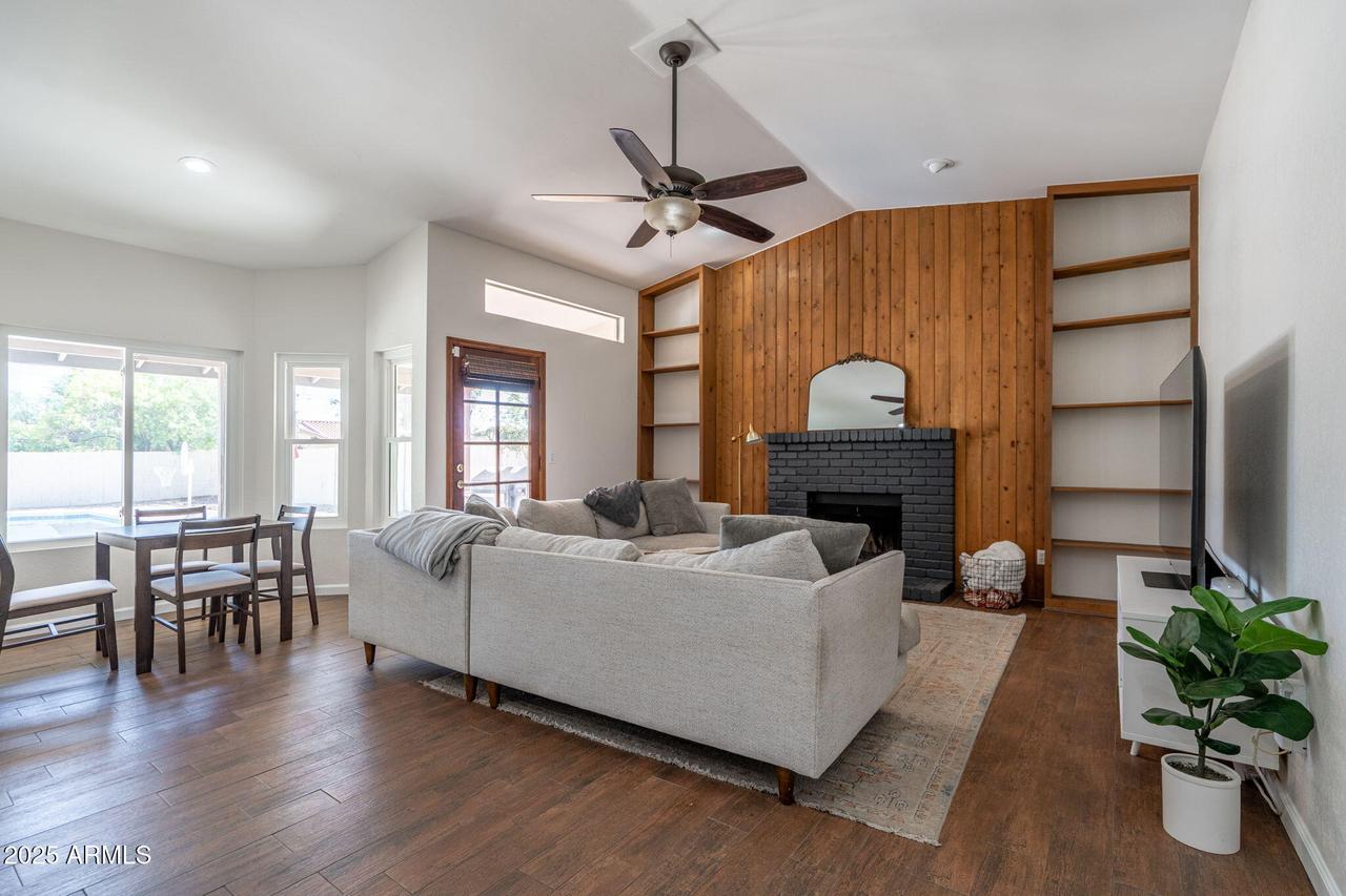 4407 E Le Marche Ave., Phoenix, AZ 85032