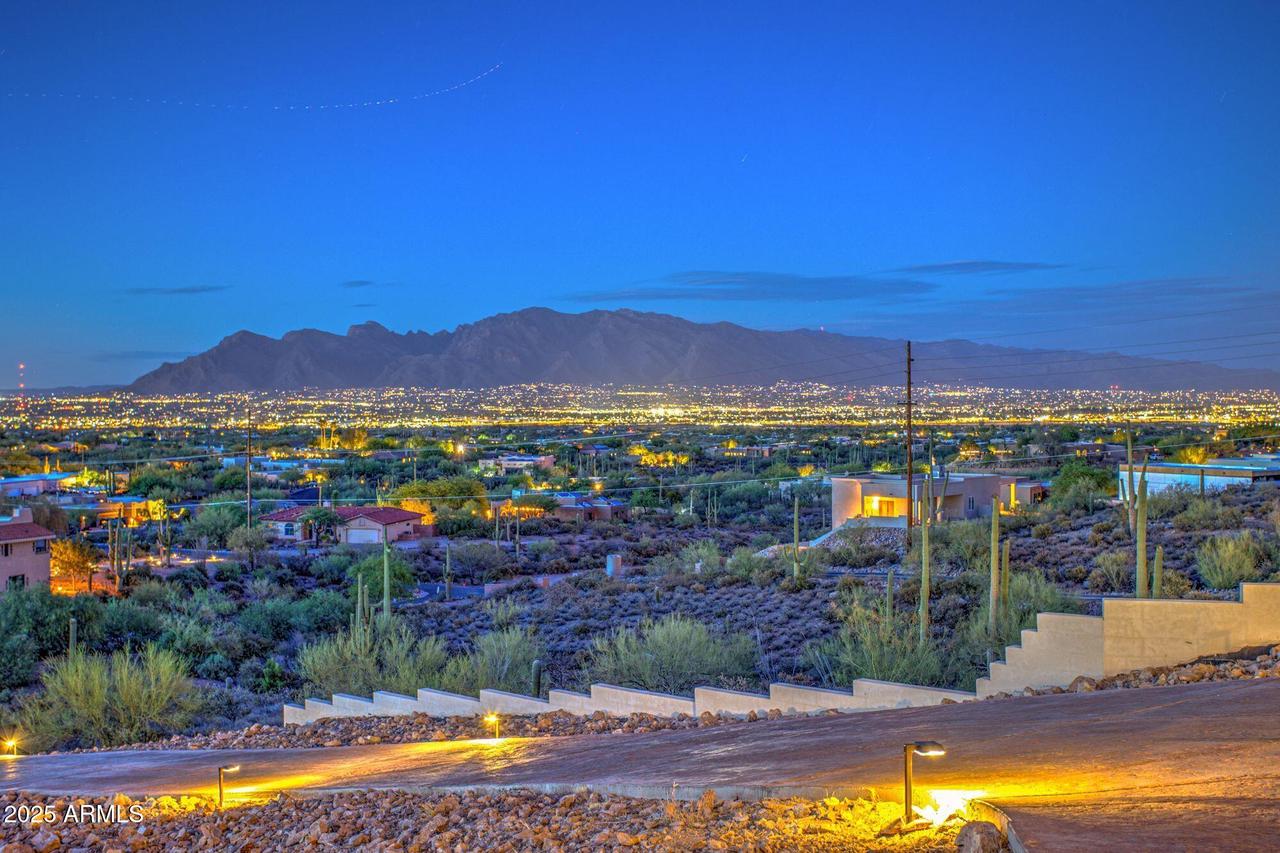 1907 N El Moraga Dr., Tucson, AZ 85745