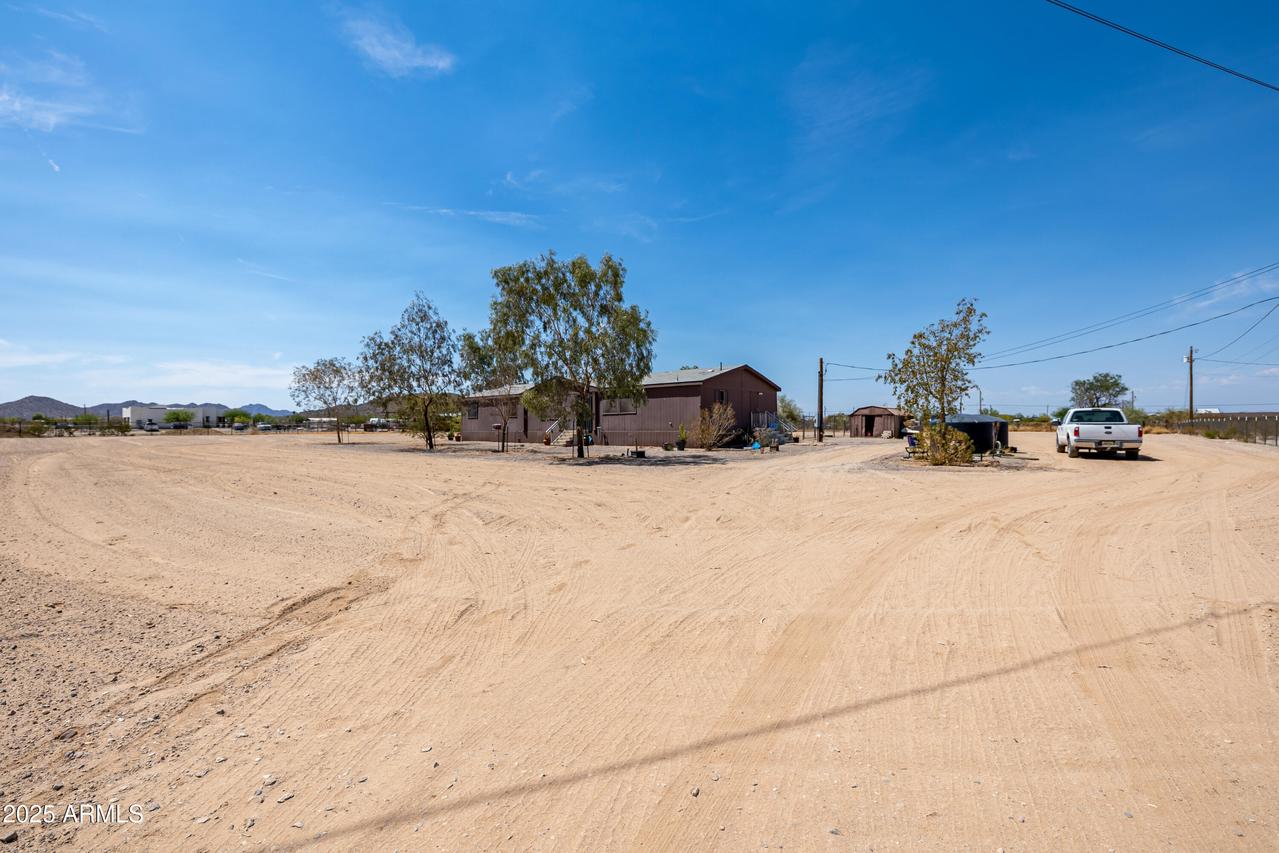 2156 W Bonnie Ln., San Tan Valley, AZ 85144