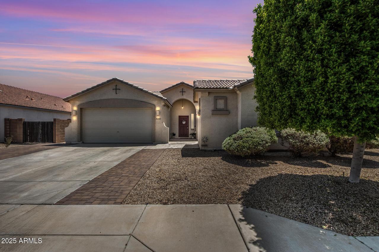 18203 W Port Royale Ln., Surprise, AZ 85388