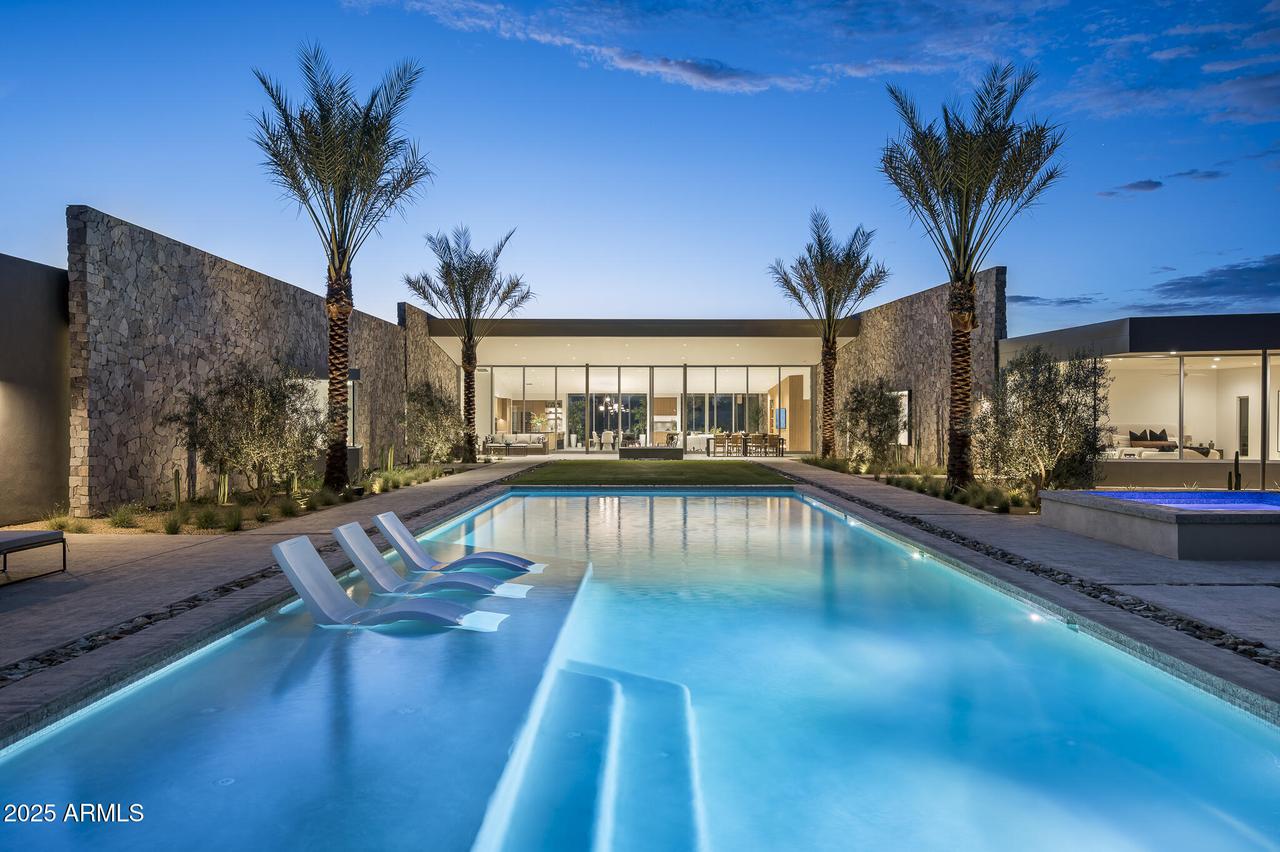 5120 N Casa Blanca Dr., Paradise Valley, AZ 85253
