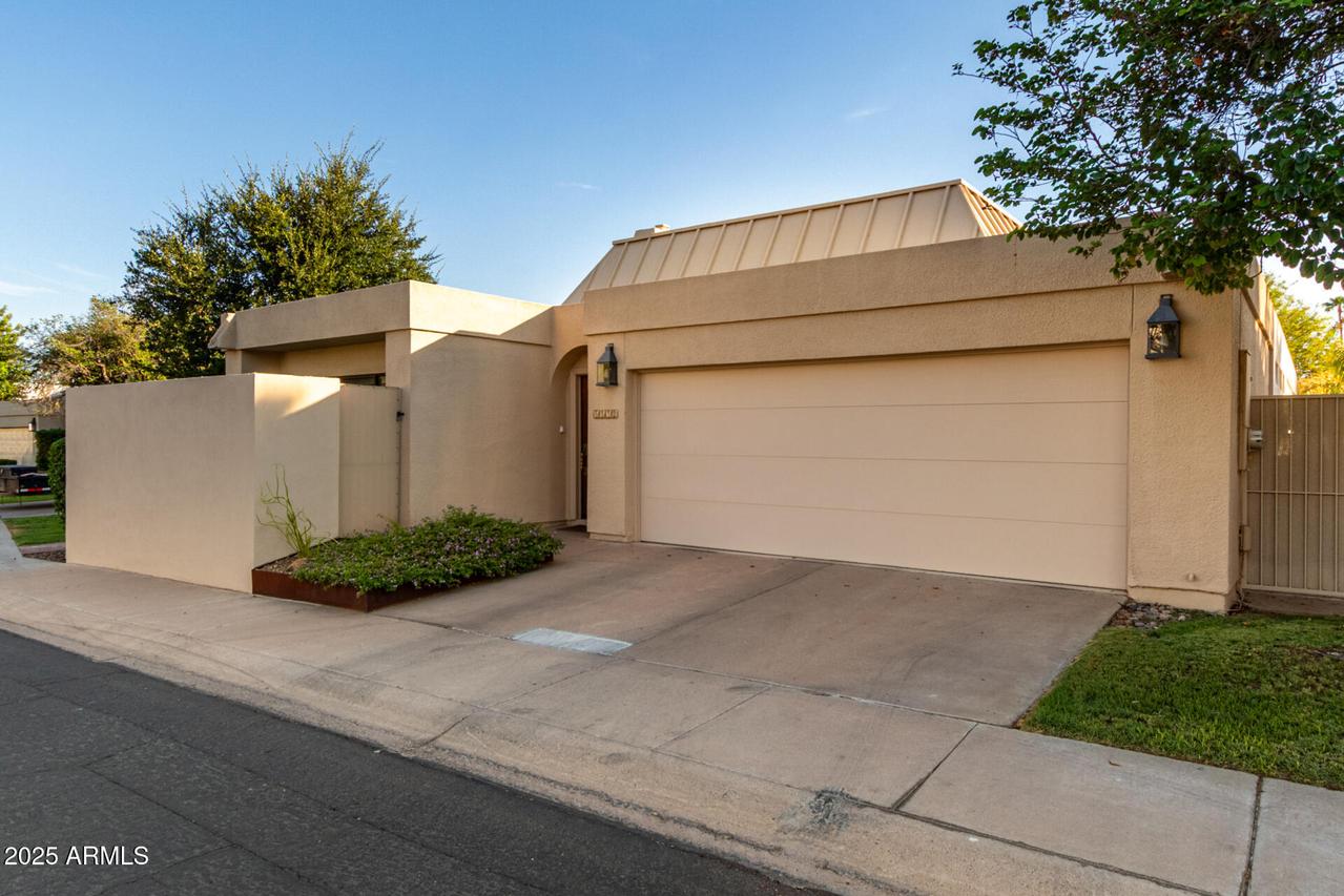 5332 N 25th St., Phoenix, AZ 85016