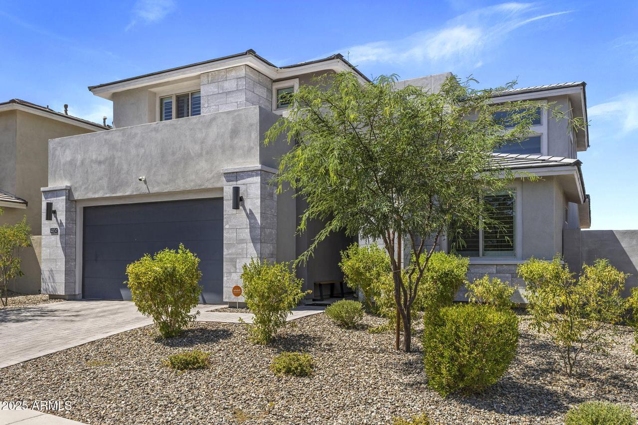 5945 E Salter Dr., Phoenix, AZ 85054