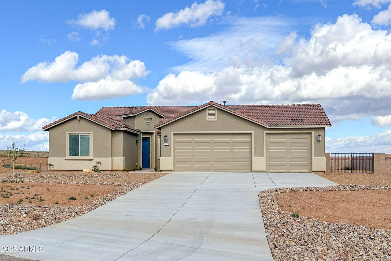 7095 E Presidio Ln. #Lot 196, Hereford, AZ 85615