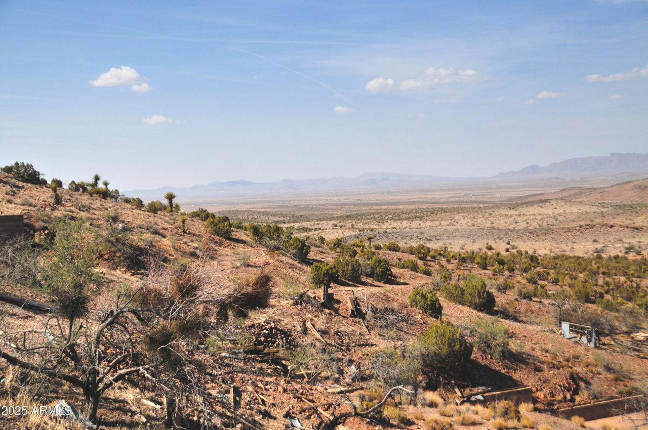 - N Stella Ranch Dr., Dolan Springs, AZ 86441