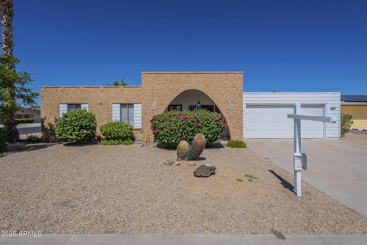 16202 N 106th Ave., Sun City, AZ 85351