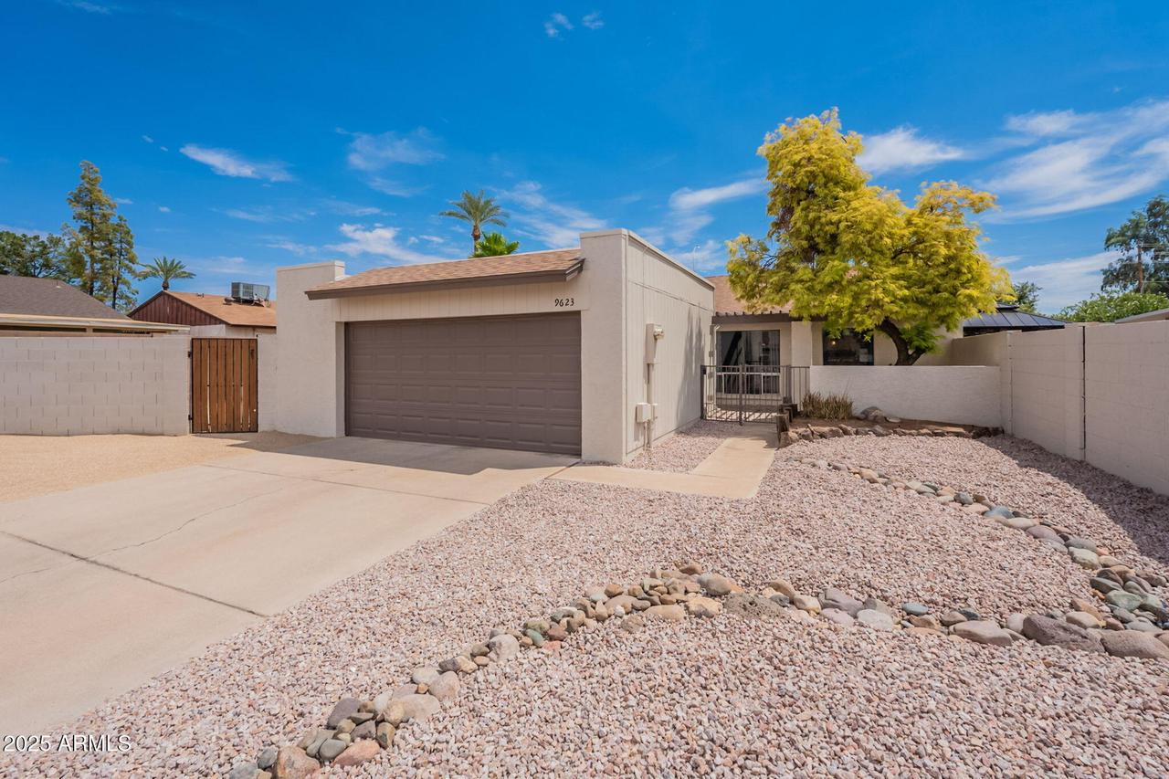 9623 N 51st Dr., Glendale, AZ 85302