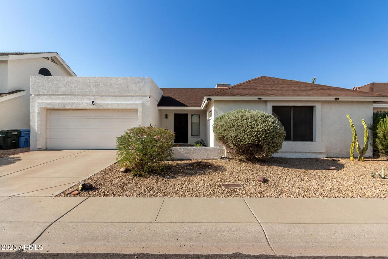 3228 E Taro Ln., Phoenix, AZ 85050