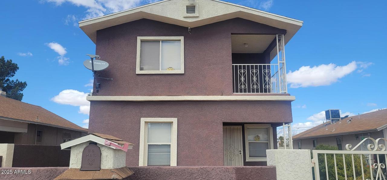 1208 E 20th St., Douglas, AZ 85607