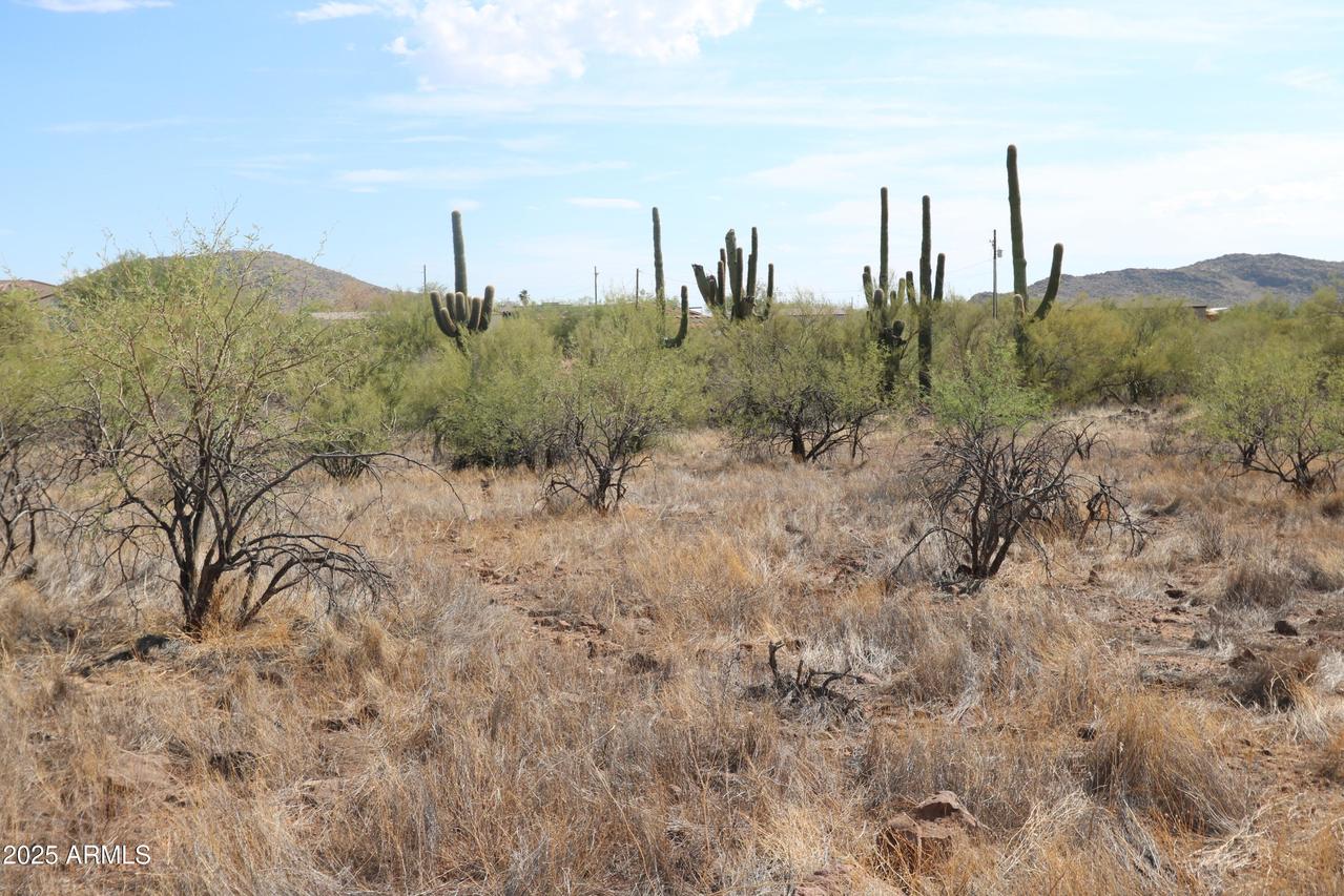 43000 N 20th St., New River, AZ 85087