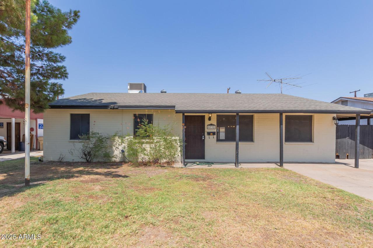 5732 N 63rd Dr., Glendale, AZ 85301