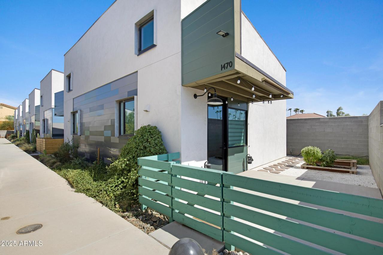 1470 S Rita Ln., Tempe, AZ 85281