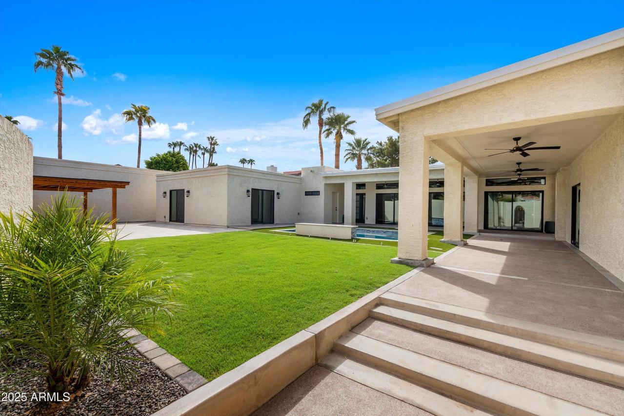 7225 E Harmont Dr., Scottsdale, AZ 85258