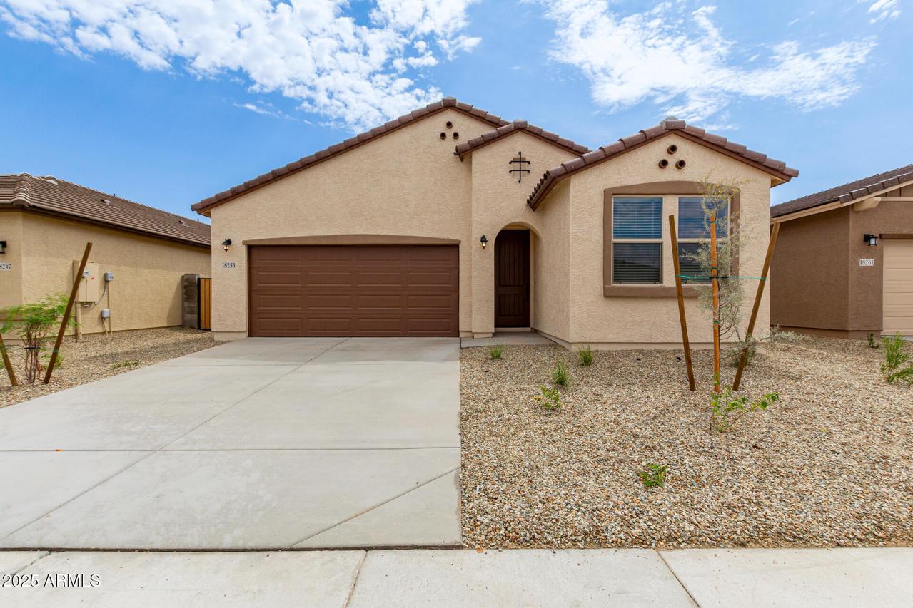 18253 W Soft Wind Dr., Surprise, AZ 85387