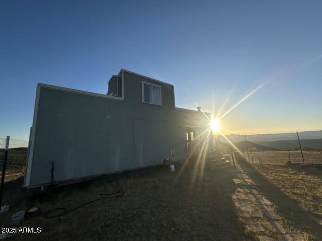18885 E Pheaby Dr., Wikieup, AZ 85360