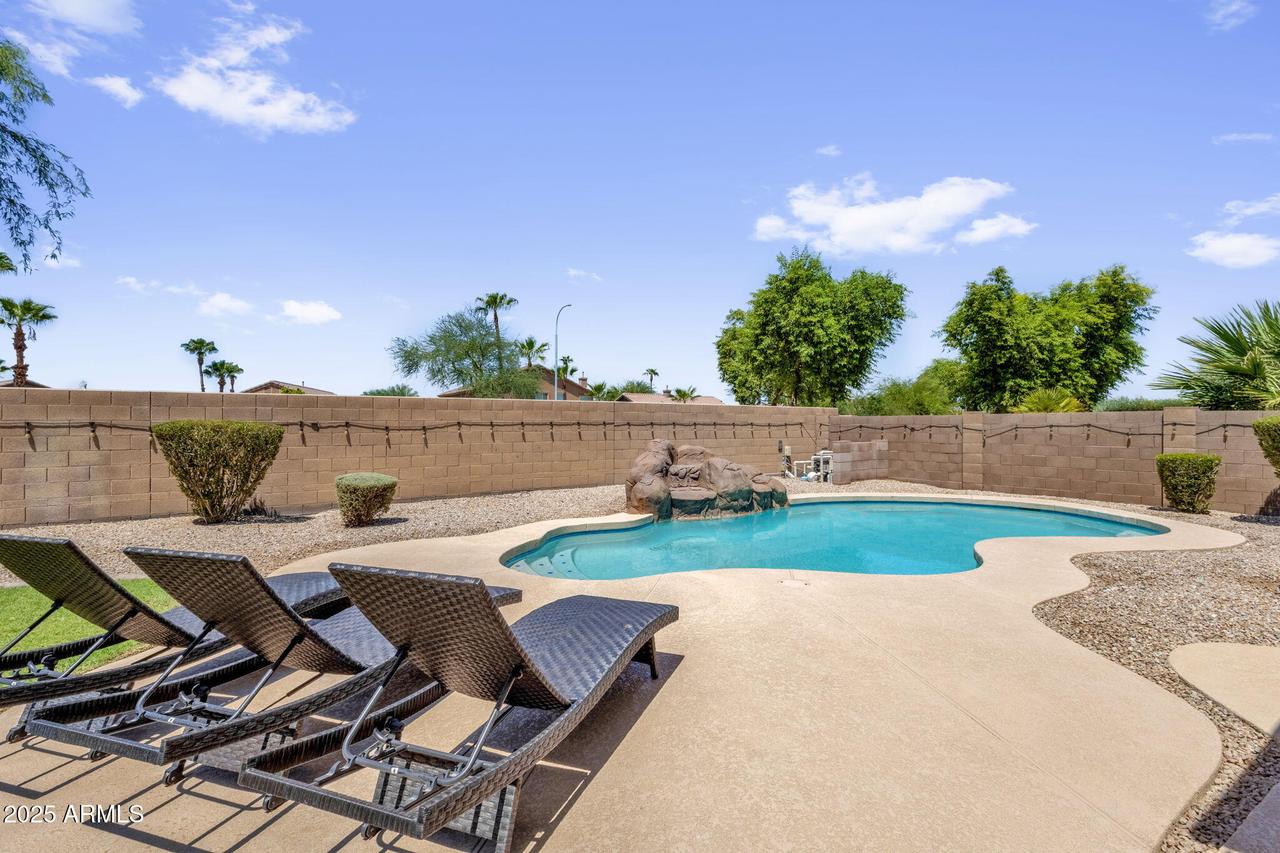 3980 S Holguin Way, Chandler, AZ 85248