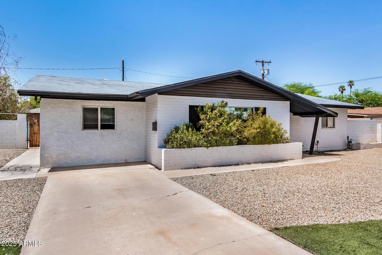 626 N Temple St., Mesa, AZ 85203