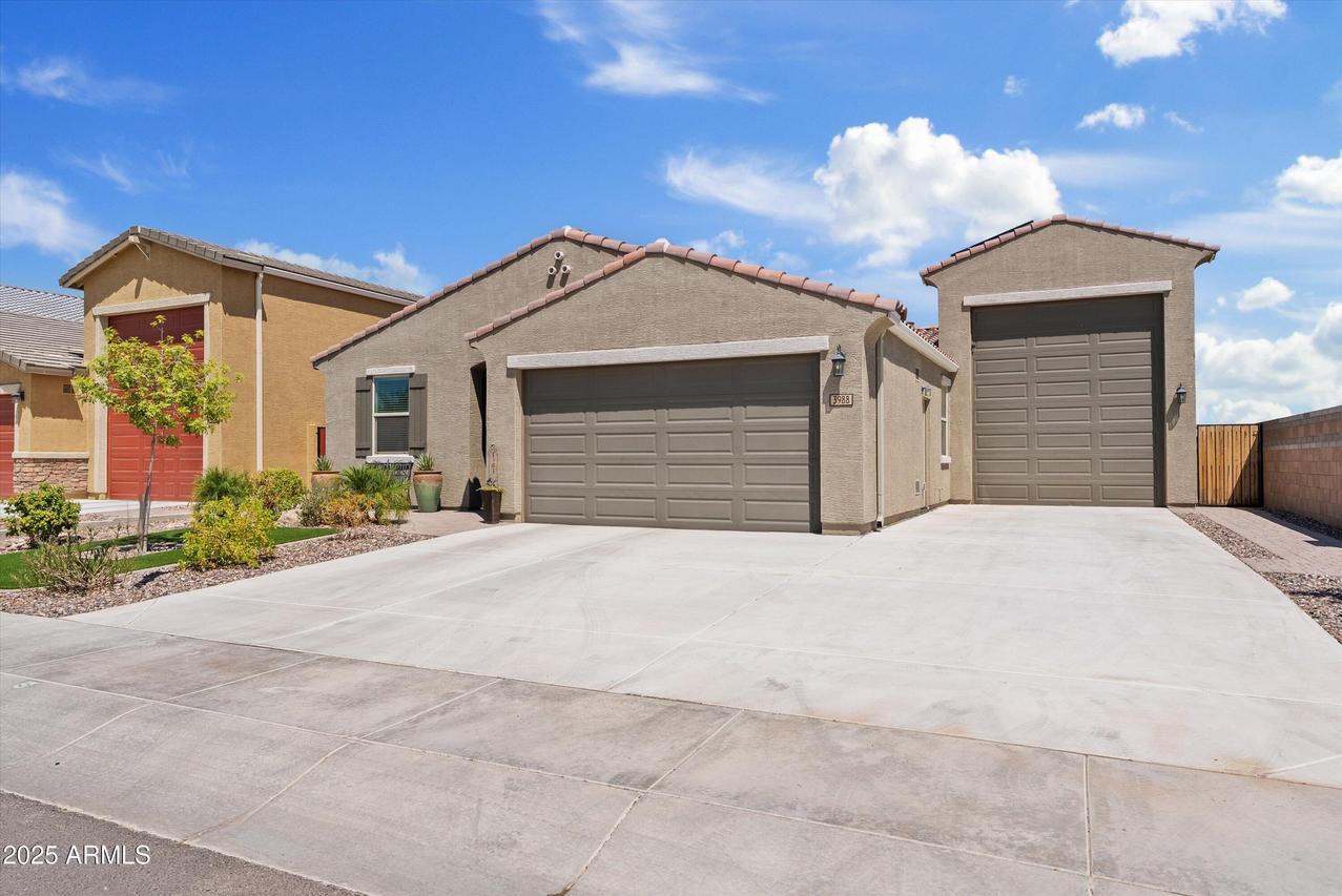 3988 W Suncup Dr., San Tan Valley, AZ 85144