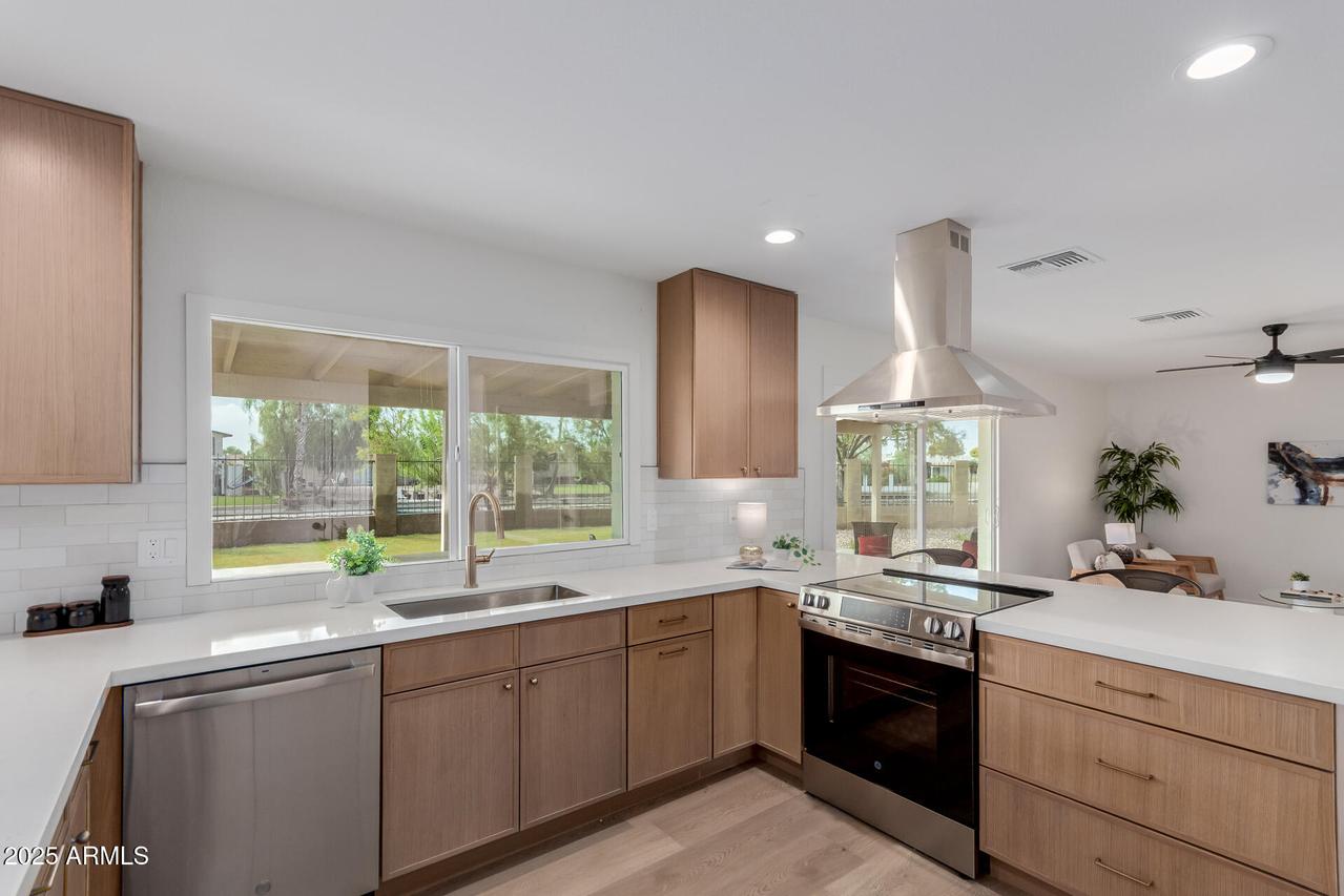 1707 S Azucena Cir., Mesa, AZ 85202