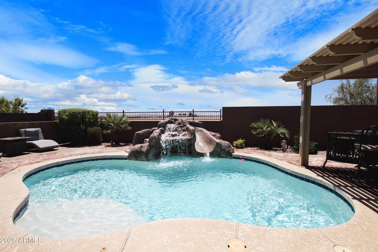 7027 W Springfield Way, Florence, AZ 85132