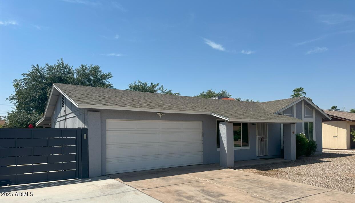 537 W Posada Ave., Mesa, AZ 85210
