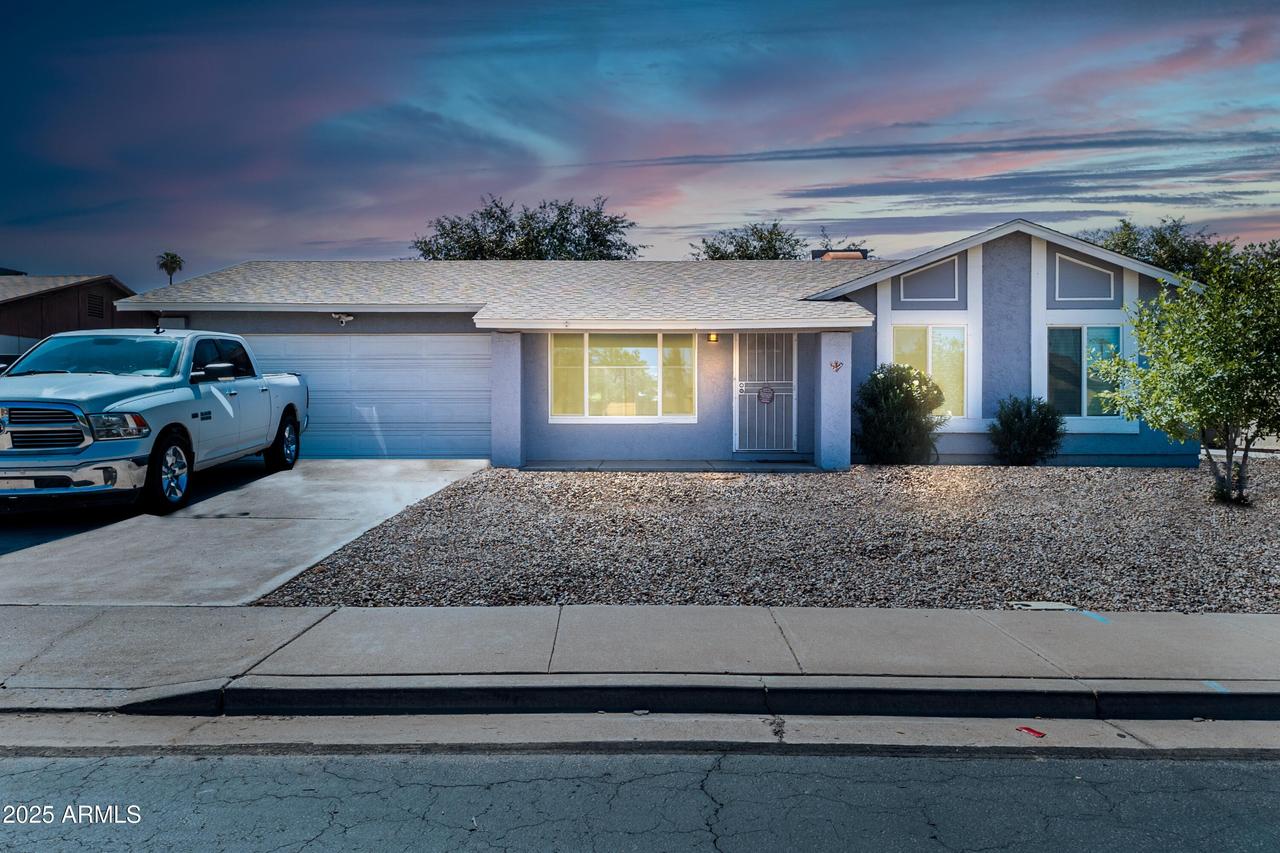 537 W Posada Ave., Mesa, AZ 85210