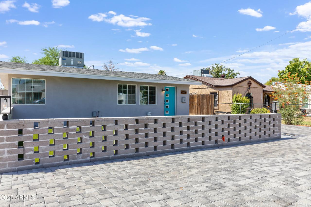 2229 E Virginia Ave., Phoenix, AZ 85006