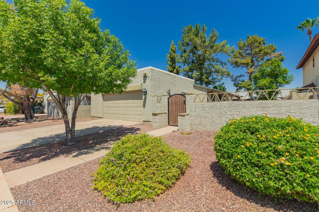 4426 W Wescott Dr., Glendale, AZ 85308
