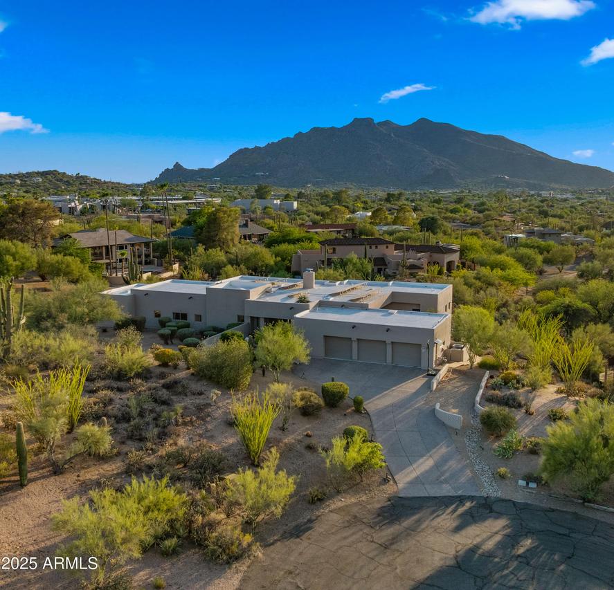 37636 N Round Robin Ct., Carefree, AZ 85377