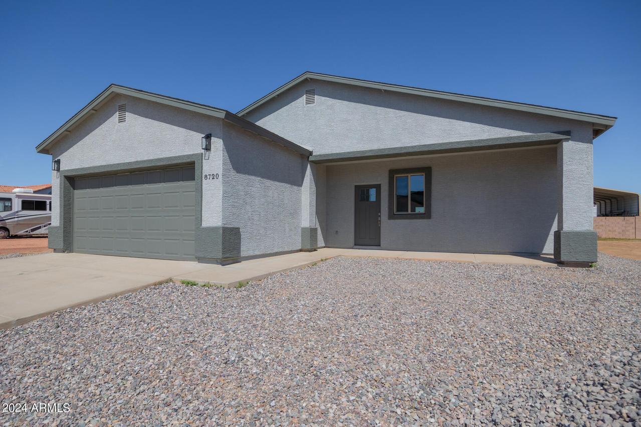 8720 W Swansea Dr., Arizona City, AZ 85123