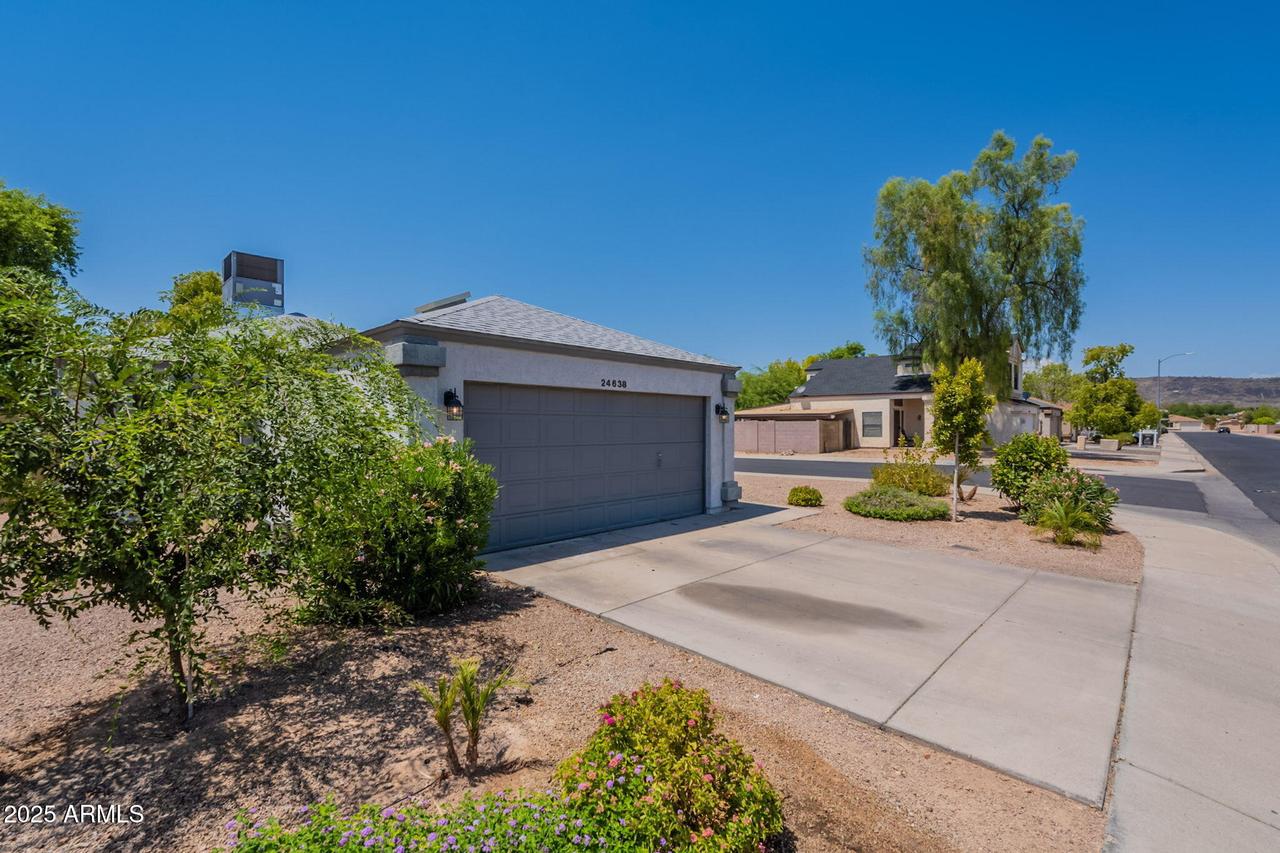 24638 N 40th Ln., Glendale, AZ 85310