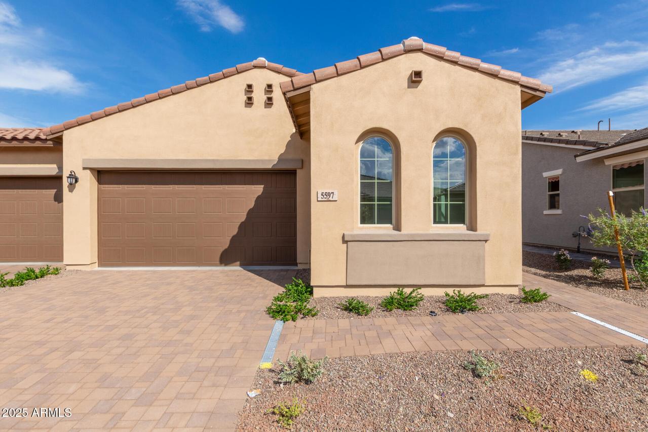 5597 N 205th Ln., Buckeye, AZ 85396