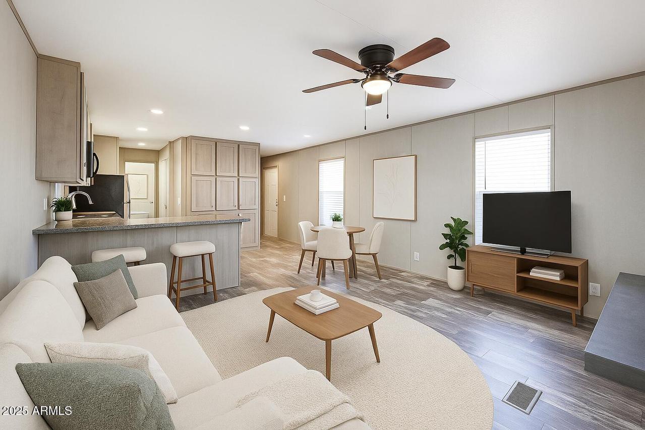 10951 N 91st Ave. #6, Peoria, AZ 85345